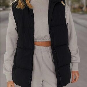 Amazon Essentials Black Puffer Vest